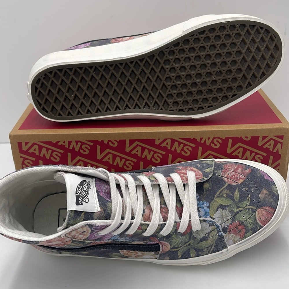 Vans Men’s Moody Floral Sk8-Hi Tapered Sneakers Grey/White
VN0A7Q621XM - Picture 3 of 16